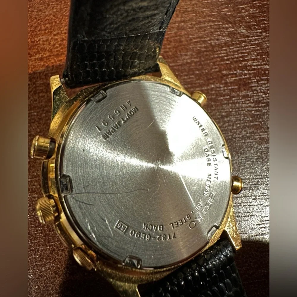EUC Men's Disney Seiko Mickey Mouse Chronograph Date Alarm Watch & Original Box